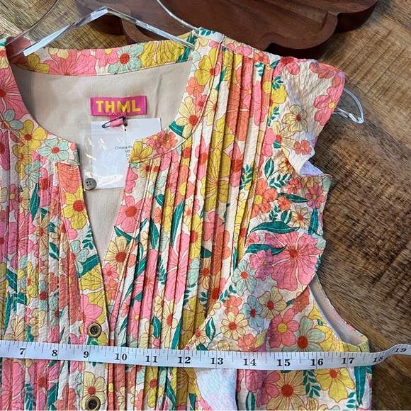 THML dress floral flutter sleeves size M NWT - Picture 4 of 5